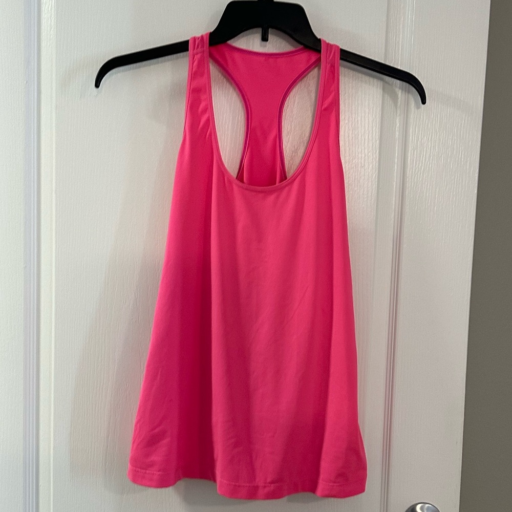 Solid Pink workout top, Size S, gently used, Xersion